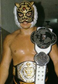 (picture of Tiger Mask here)